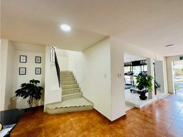 CASA EN VENTA PALMIRA LAS MERCEDES AMPLIA CON OPORTUNIDAD COMERCIAL 