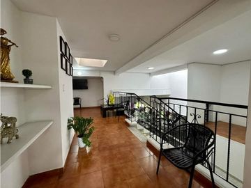 CASA EN VENTA PALMIRA LAS MERCEDES AMPLIA CON OPORTUNIDAD COMERCIAL 