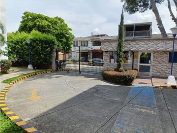 APARTAMENTO EN VENTA CALI 1er PISO CONJUNTO CERRADO LOS ALAMOS