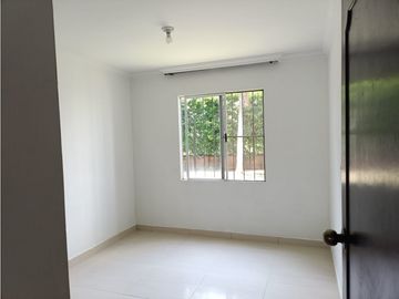 APARTAMENTO EN VENTA CALI 1er PISO CONJUNTO CERRADO LOS ALAMOS