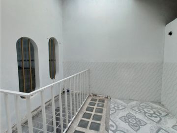 CASA EN VENTA PALMIRA BARRIO ZAMORANO BIFAMILIAR  