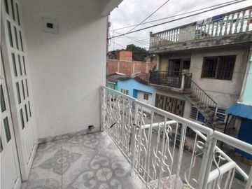 CASA EN VENTA PALMIRA BARRIO ZAMORANO BIFAMILIAR  