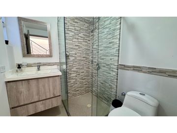 Casa de tres pisos con terraza en venta permuta - Las Mercedes Palmira