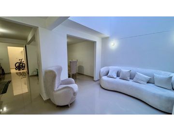 Casa de tres pisos con terraza en venta permuta - Las Mercedes Palmira