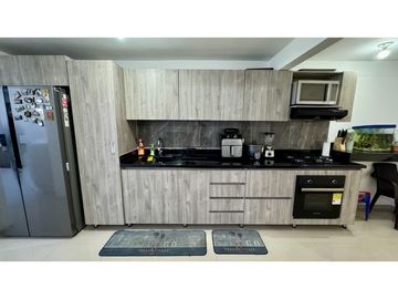 Casa de tres pisos con terraza en venta permuta - Las Mercedes Palmira