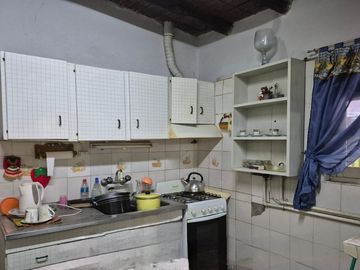 Lote y casa mixta en buen estado Chacras de Coria