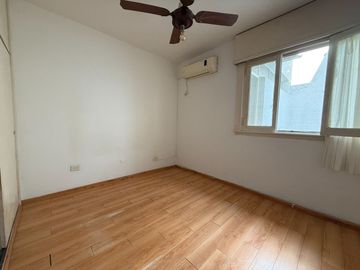 VENTA PH TIPO DEPTO SAN ISIDRO CON PATIO