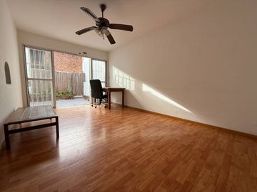 VENTA PH TIPO DEPTO SAN ISIDRO CON PATIO