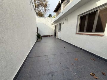 VENTA PH TIPO DEPTO SAN ISIDRO CON PATIO