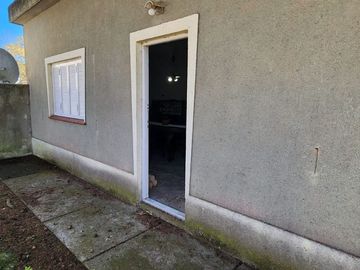 VENTA CASA  MAR DEL TUYU A METROS DEL MAR