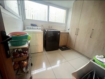 Departamento en Venta en Charles Hamilton / Estoril