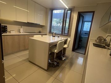 Departamento en Venta en Charles Hamilton / Estoril