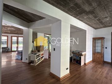 Casa en Venta en Carlos Silva Vildosola