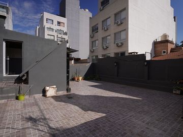 PH EN VENTA P. GOYENA CON TERRAZA Y PARRILA 3 AMB!