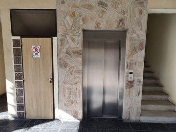 Monoambiente en Alquiler con Balcón y Parrilla