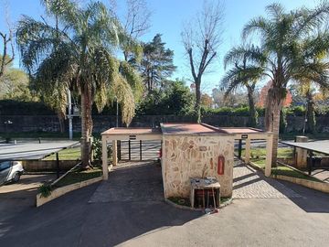 Monoambiente en Alquiler con Balcón y Parrilla