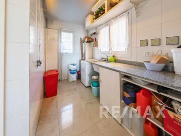 Venta Casa San isidro Labrador a la laguna amarra