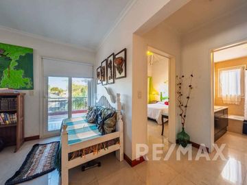 Venta Casa San isidro Labrador a la laguna amarra
