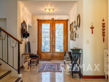 Venta Casa San isidro Labrador a la laguna amarra