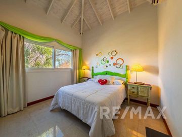 Venta Casa San isidro Labrador a la laguna amarra