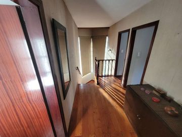 CHALET EN ZONA RESIDENCIAL EN BANFIELD OESTE 6 AMB
