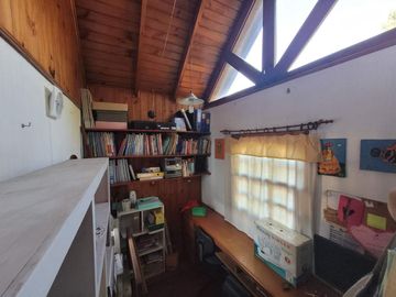 CHALET EN ZONA RESIDENCIAL EN BANFIELD OESTE 6 AMB
