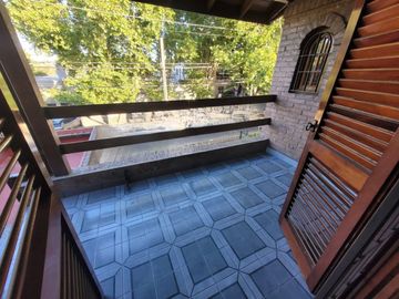 CHALET EN ZONA RESIDENCIAL EN BANFIELD OESTE 6 AMB