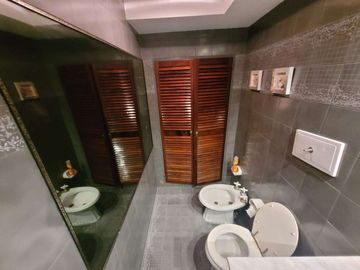 CHALET EN ZONA RESIDENCIAL EN BANFIELD OESTE 6 AMB