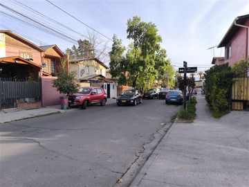 Casa en Venta en Vende Hermosa Casa 2D 1B 1E Abilio Medina, Buin