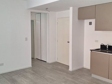 Venta -Departamento 2 amb  Htal Italiano ESTRENAR