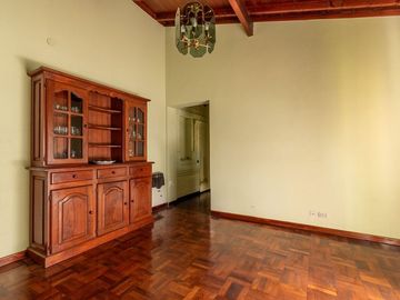 APTO CREDITO - Venta Casa 4 Amb - Villa Luzuriaga