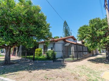 APTO CREDITO - Venta Casa 4 Amb - Villa Luzuriaga