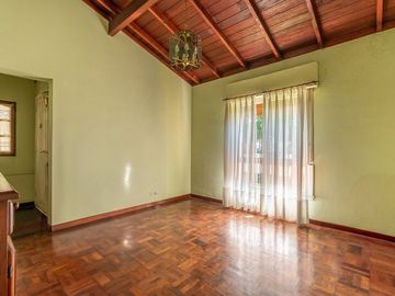 APTO CREDITO - Venta Casa 4 Amb - Villa Luzuriaga