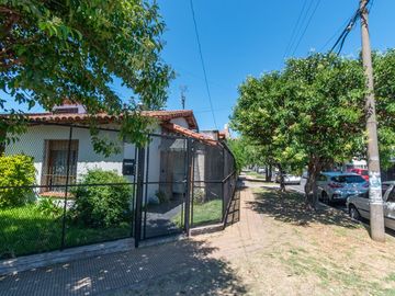 APTO CREDITO - Venta Casa 4 Amb - Villa Luzuriaga