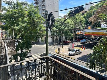 VENTA PH 4 AMB APTO CREDITO EN FLORES APTO PROF.