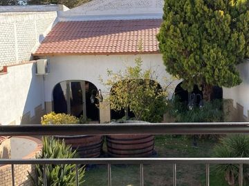 DESTACADA VIVIENDA, 5 DORMITORIOS EN CIUDAD DE MZA