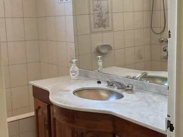 DESTACADA VIVIENDA, 5 DORMITORIOS EN CIUDAD DE MZA