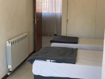 DESTACADA VIVIENDA, 5 DORMITORIOS EN CIUDAD DE MZA