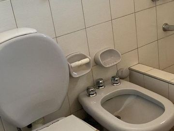DESTACADA VIVIENDA, 5 DORMITORIOS EN CIUDAD DE MZA