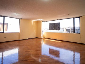 DEPARTAMENTO EN VENTA 123M² SECTOR LA KENNEDY