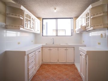 DEPARTAMENTO EN VENTA 123M² SECTOR LA KENNEDY