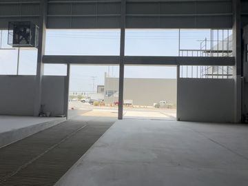 Bodega en parque industrial en Santa Catarina