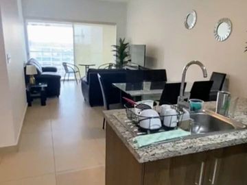 Departamento/VENTA con muebles en Vía Montejo.