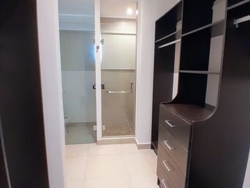 Departamento/VENTA con muebles en Vía Montejo.