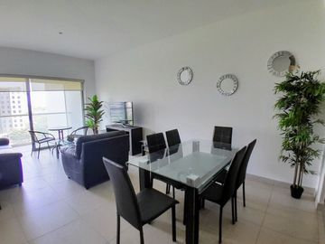 Departamento/VENTA con muebles en Vía Montejo.