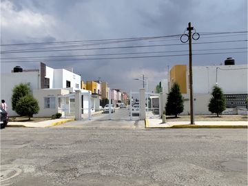 Se vende casa en fraccionamiento San Fernando, Mineral de la Reforma
