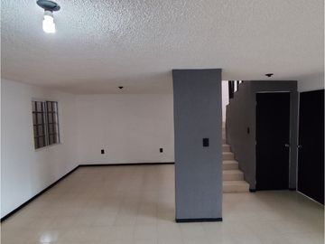Se vende casa en fraccionamiento San Fernando, Mineral de la Reforma