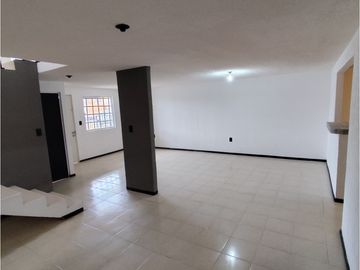 Se vende casa en fraccionamiento San Fernando, Mineral de la Reforma