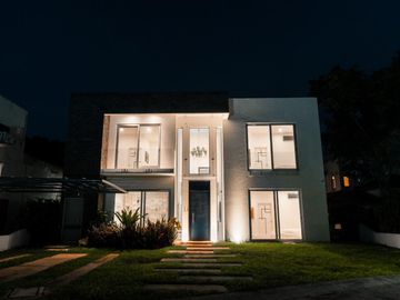 VILLA EN VENTA EN PLAYACAR
