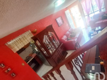 VENTA DE CASA VILLAS DEL SOL AV. CENTRAL ECATEPEC